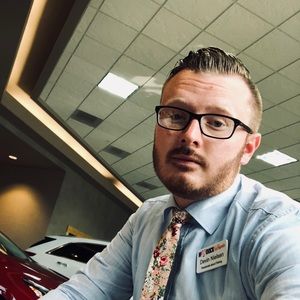 Meet your Posher, Devin